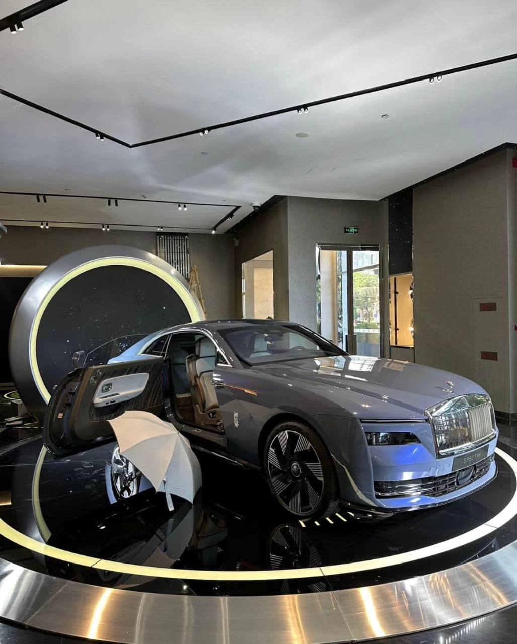 Rolls-Royce Spectre