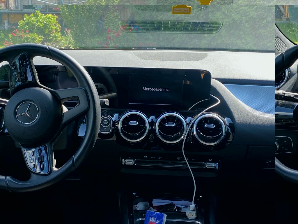 Mercedes-Benz B 200