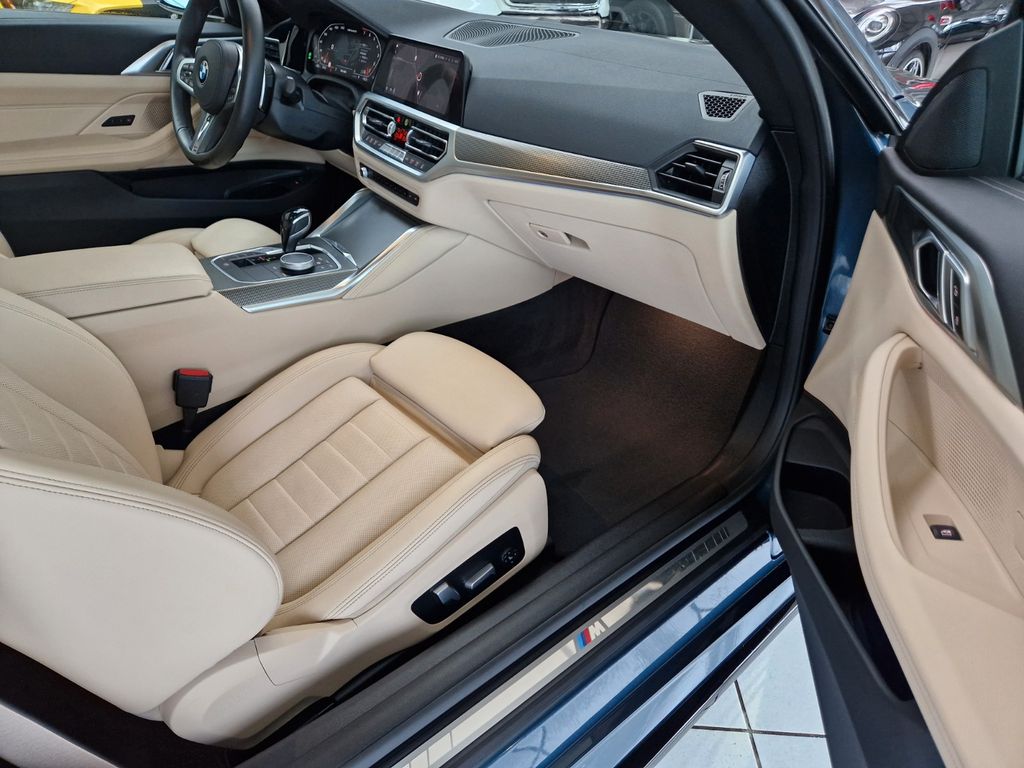 BMW M440i 