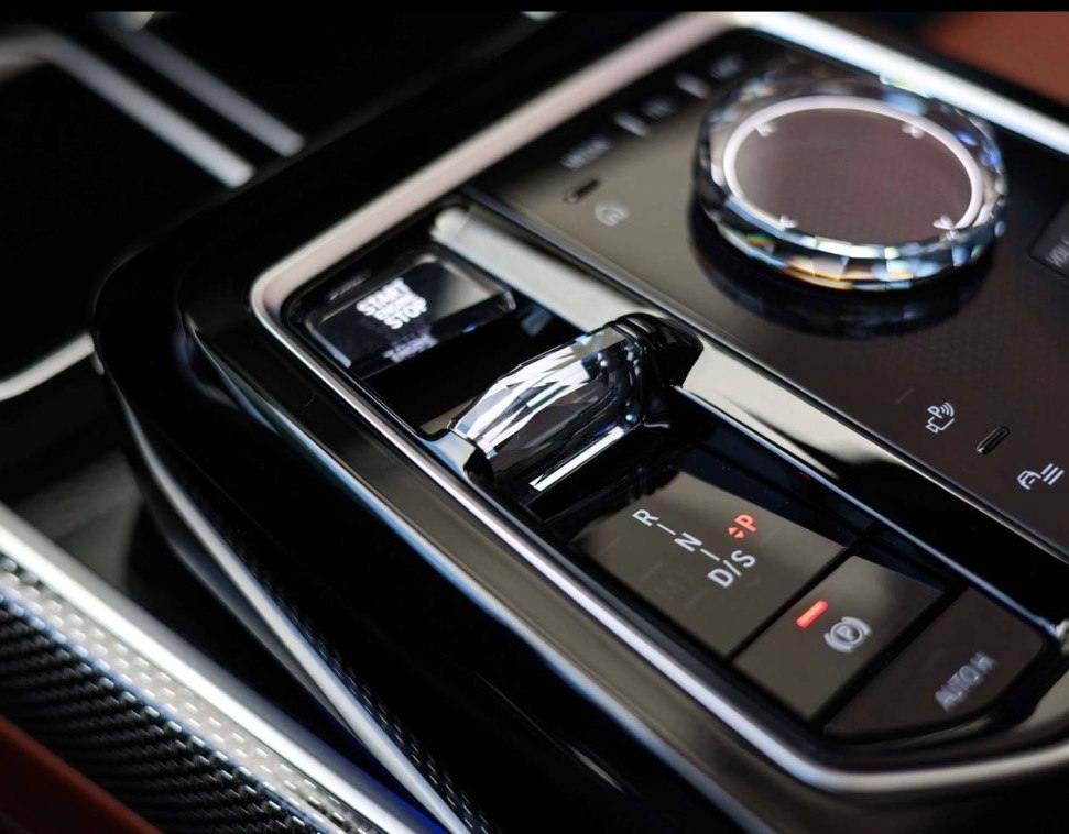 BMW 750