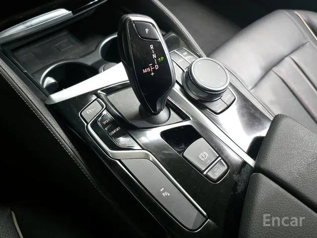 BMW 5 (G30)520i