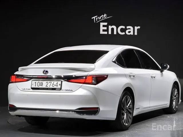 Lexus ES300